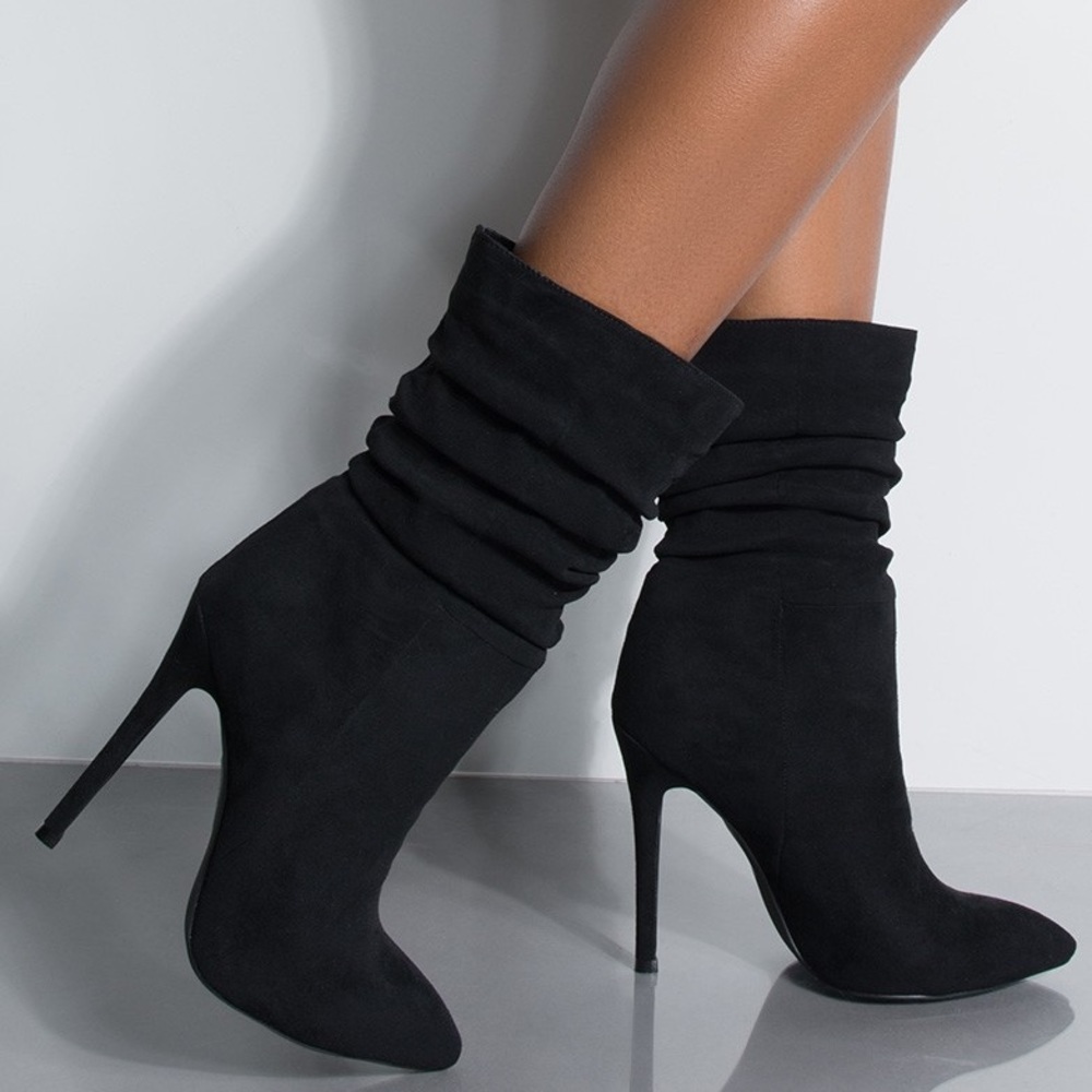 Forever 21 Scrunched Faux Suede Booties